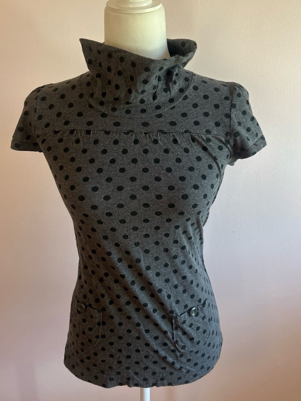 Tim Burton inspired polka dot top 🐈‍⬛